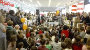 La consegna dei libri 2
