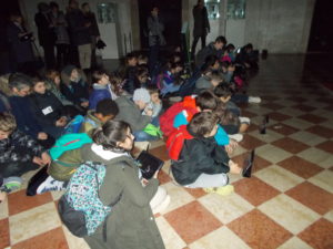 Bambini con tablet al Teatro Olimpico